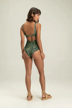 Swimsuit V Jungle - LIVE! - WaveFit