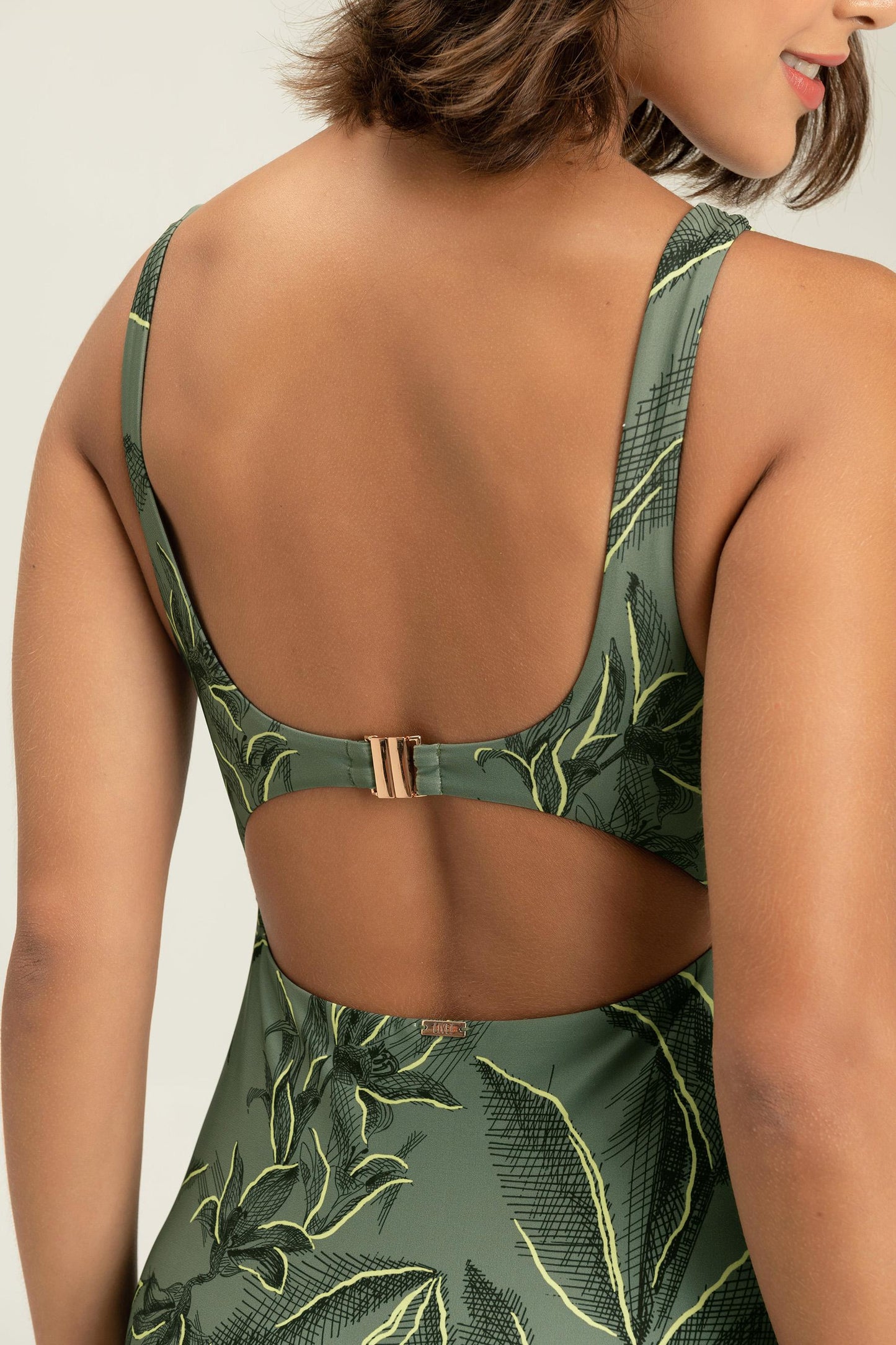 Swimsuit V Jungle